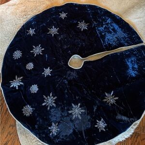 Navy Blue Velvet Christmas Tree Skirt